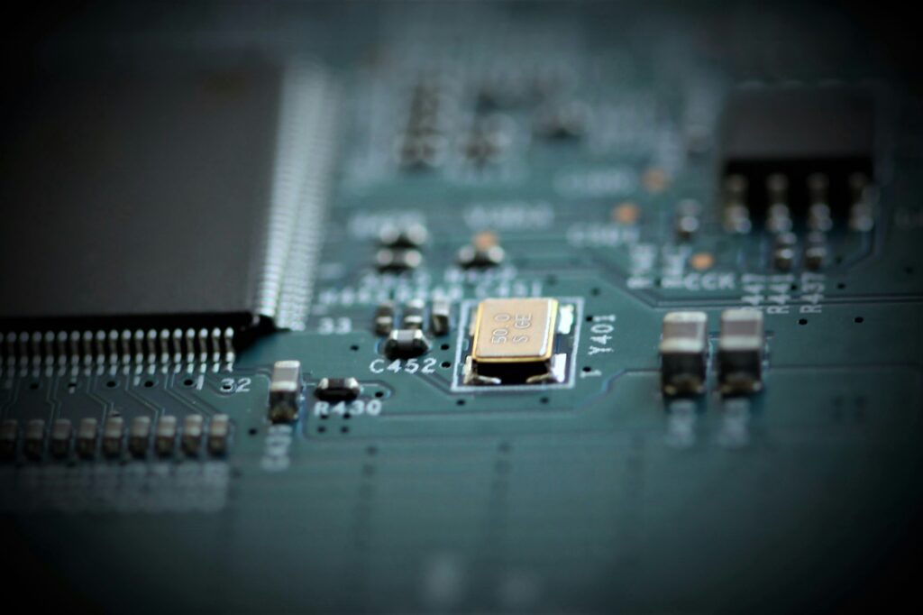 The Embedded RF Design Checklist: Maximize Range & Compliance